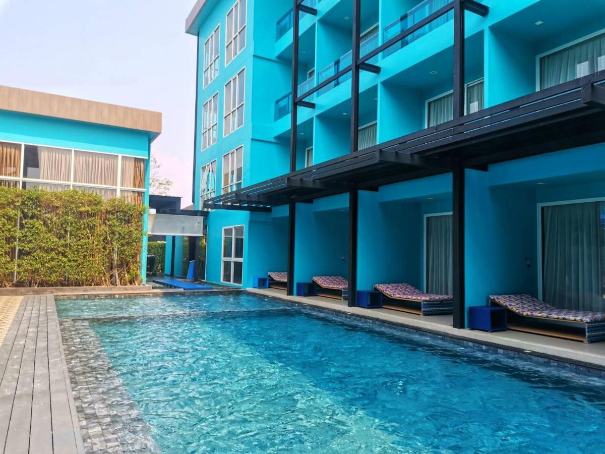Beach Walk Boutique Resort Bangsaen Esterno foto