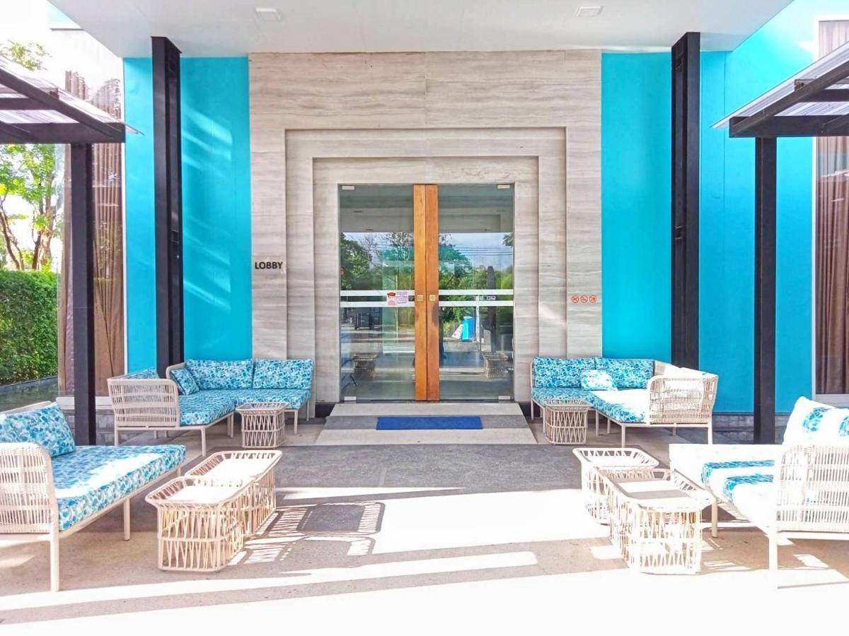 Beach Walk Boutique Resort Bangsaen Esterno foto