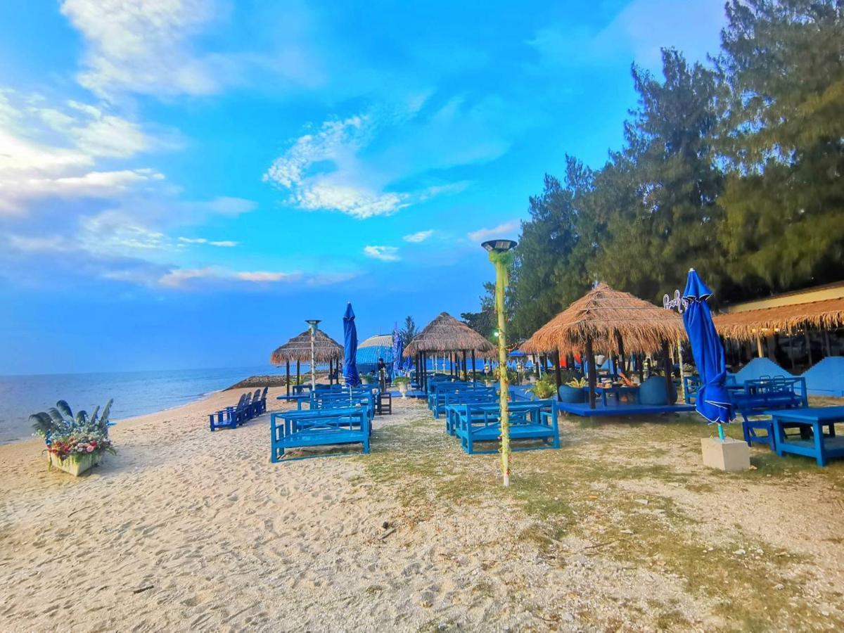 Beach Walk Boutique Resort Bangsaen Esterno foto