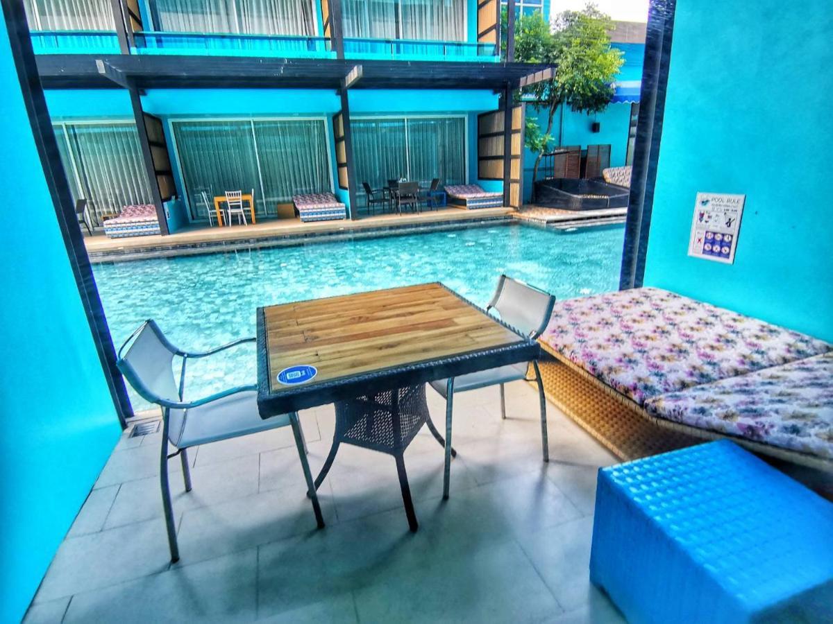 Beach Walk Boutique Resort Bangsaen Esterno foto
