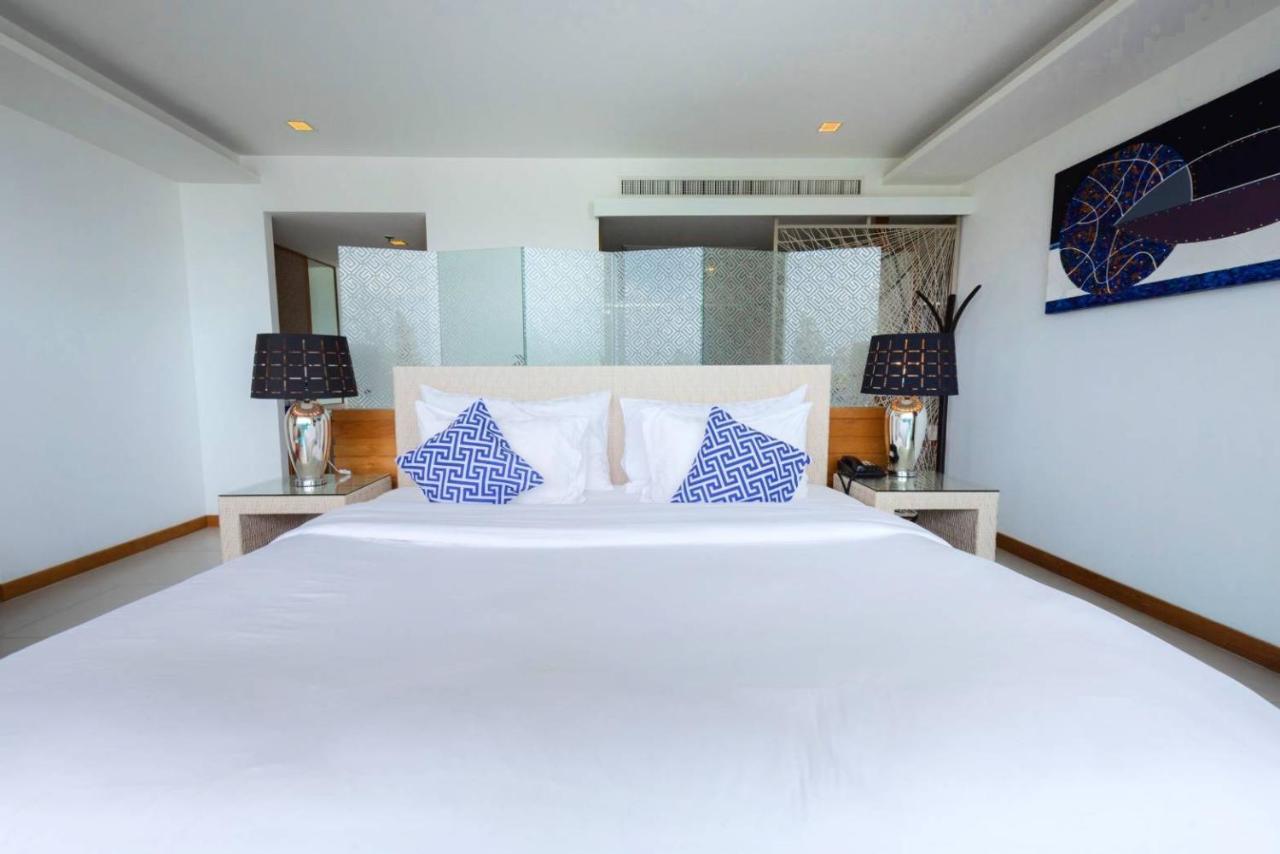 Beach Walk Boutique Resort Bangsaen Esterno foto